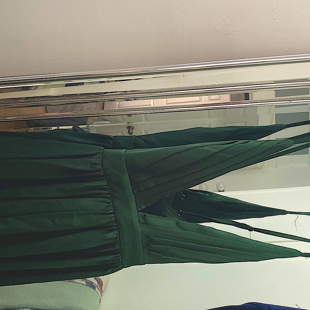 Long forest green dress from Windsor. Worn once for a photoshoot.